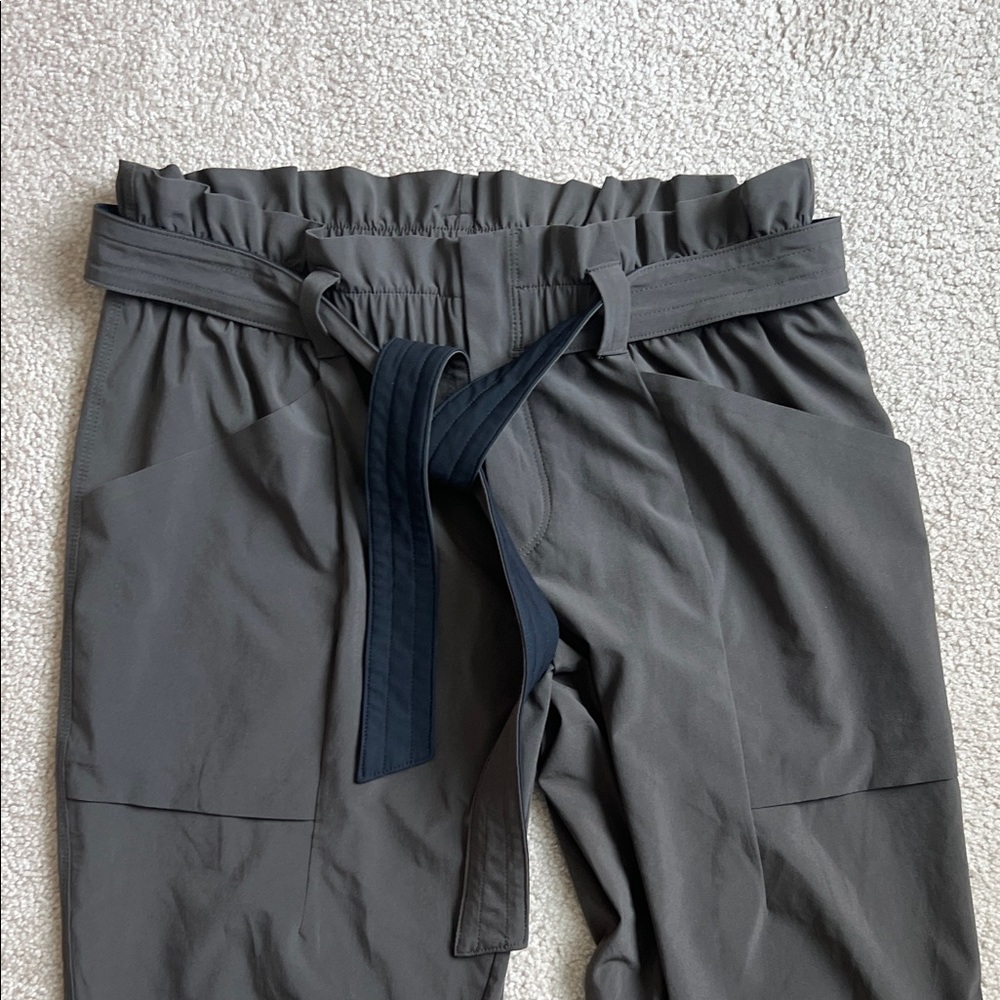 Athleta Charcoal Cargo Pants with Belt - Picture 4 of 9